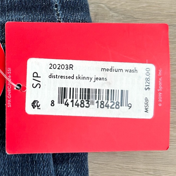 NWT SPANX Women's Ankle Skinny distressed skinny jeans, medium wash - Picture 3 of 10